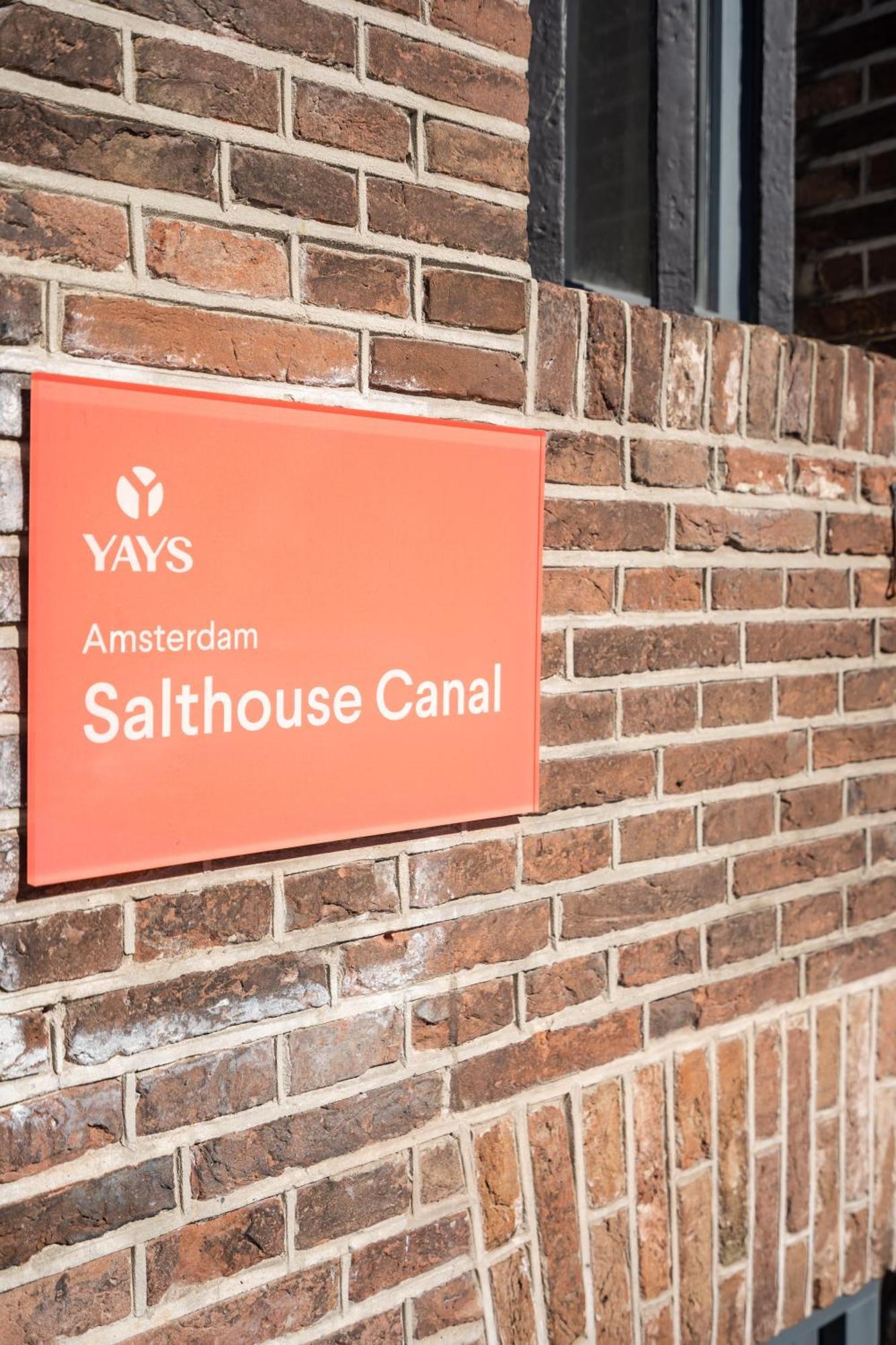 YAYS Amsterdam Salthouse Canal Aparthotel Buitenkant foto